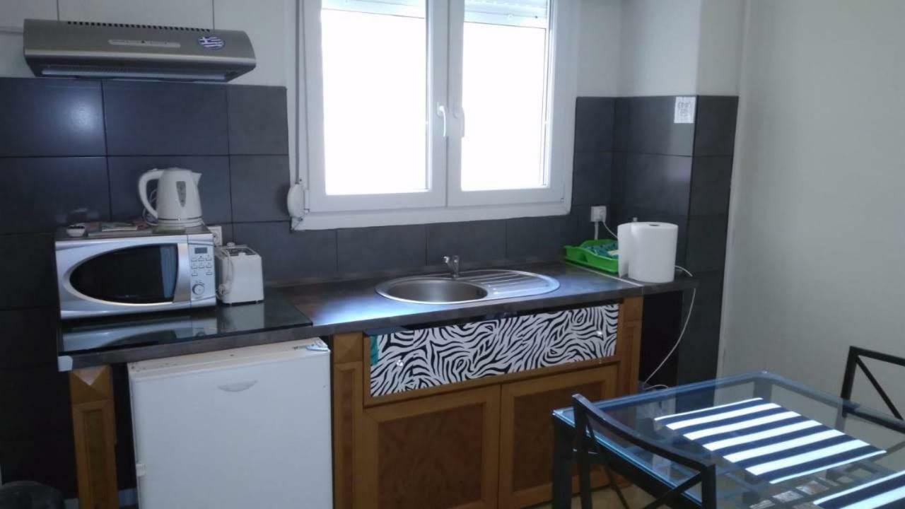 Prime Location Bright Studio City Center Super 5G Wifi 200Mbps With32"Tv Thessaloniki Exterior photo